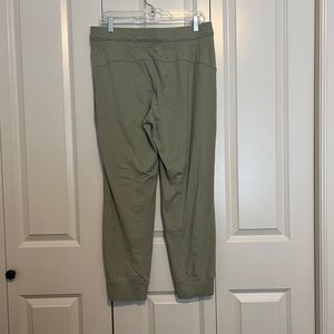 lululemon joggers